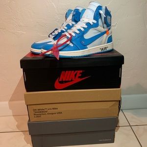Nike Jordan 1 Retro High Off-White “UNC”Size9 Nike